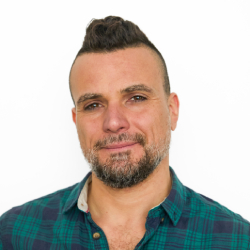 Portrait de Damien Casoni, Mandataire conseiller SynerJ-Health international.